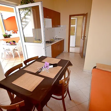 Roko Appartement *