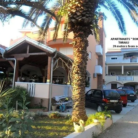 Appartement Roko *
