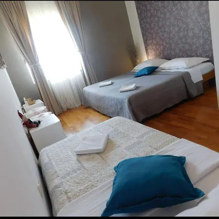 Roko Appartement Turanj